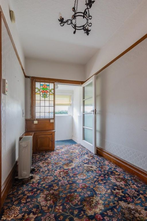 Property photo 3 of 19 Hall