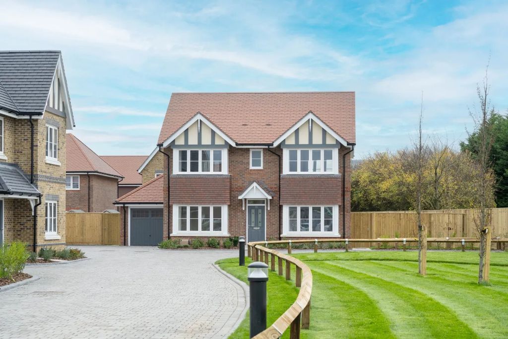 Property photo 1 of 6