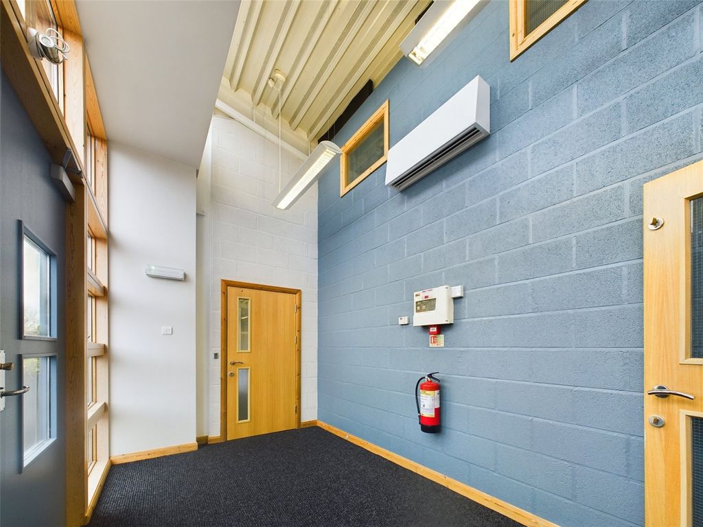 Property photo 2 of 10 Picture No. 04