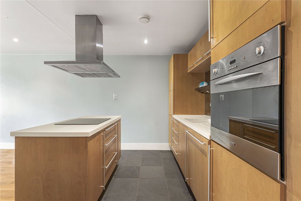 Property photo 3 of 15 Kitchen