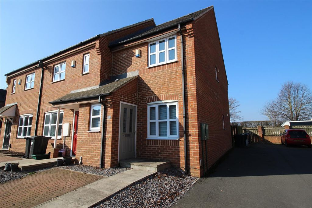Property photo 1 of 8 002.Jpg