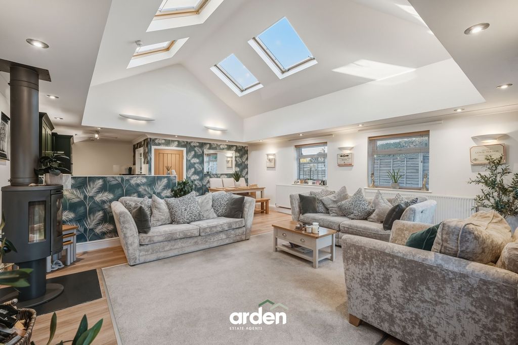 Property photo 3 of 15