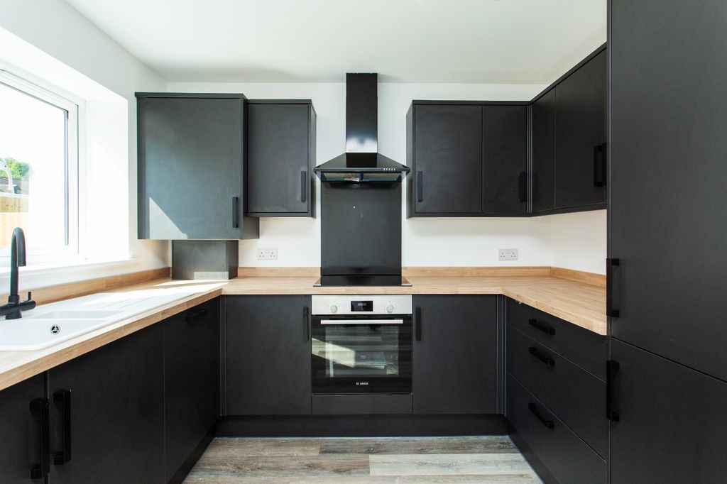 Property photo 1 of 16 Picture No. 08