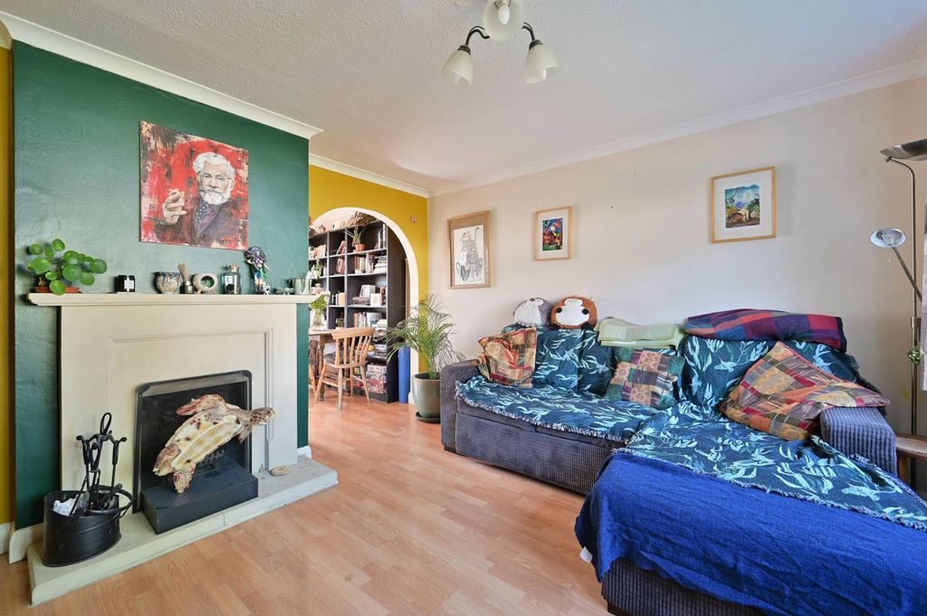 Property photo 3 of 22