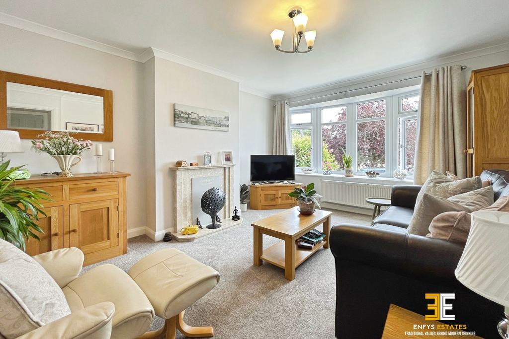 Property photo 2 of 25