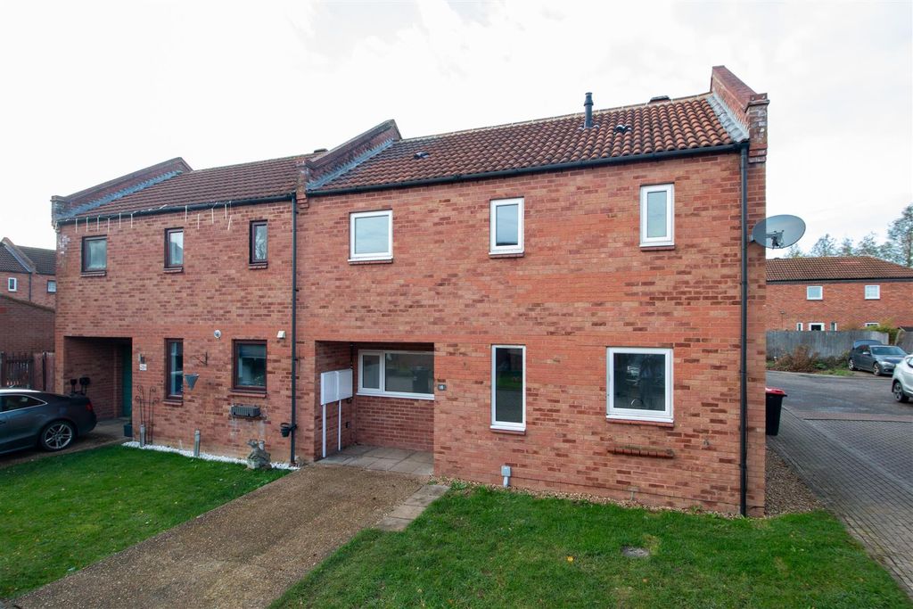 Property photo 1 of 11 18Sme_3.Jpg