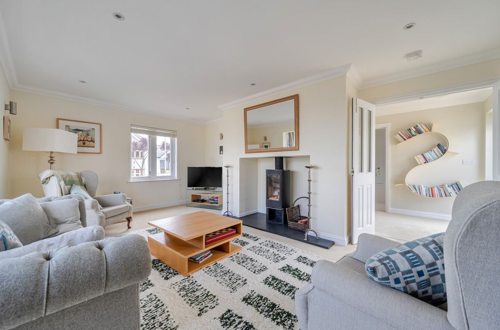 Property photo 2 of 22 1451831-14-69F236...