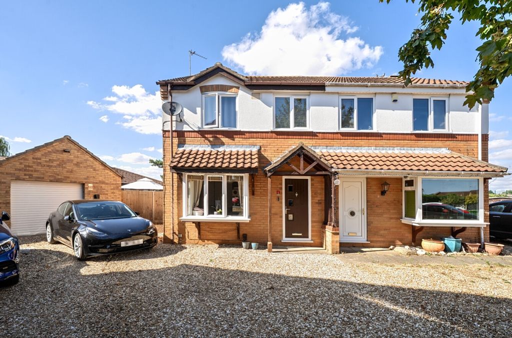 Property photo 1 of 19 1511264-2-1A0395863715B