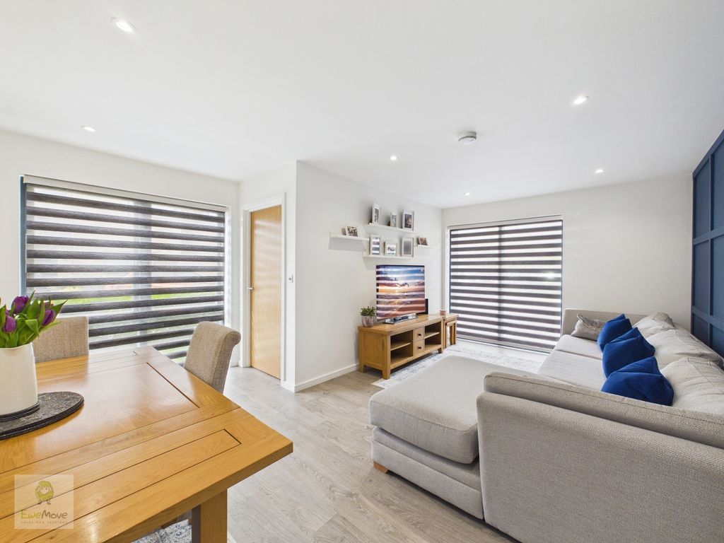 Property photo 3 of 27 Living Area