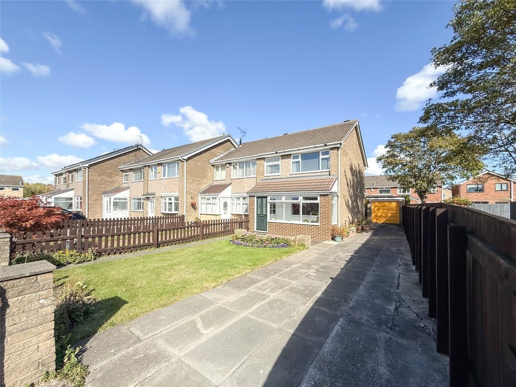 Property photo 1 of 14 External