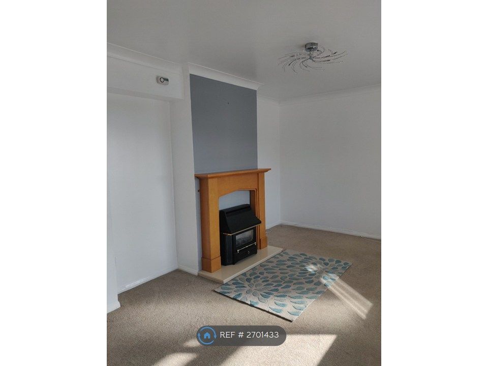 Property photo 2 of 28