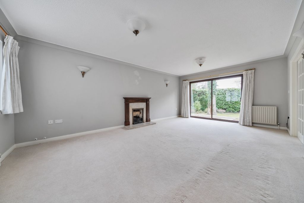 Property photo 3 of 23