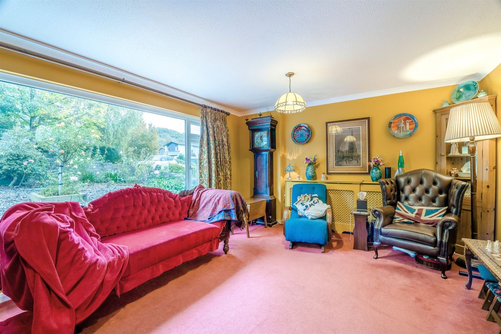 Property photo 3 of 22