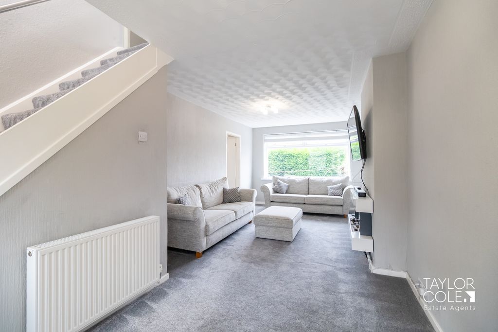 Property photo 2 of 26