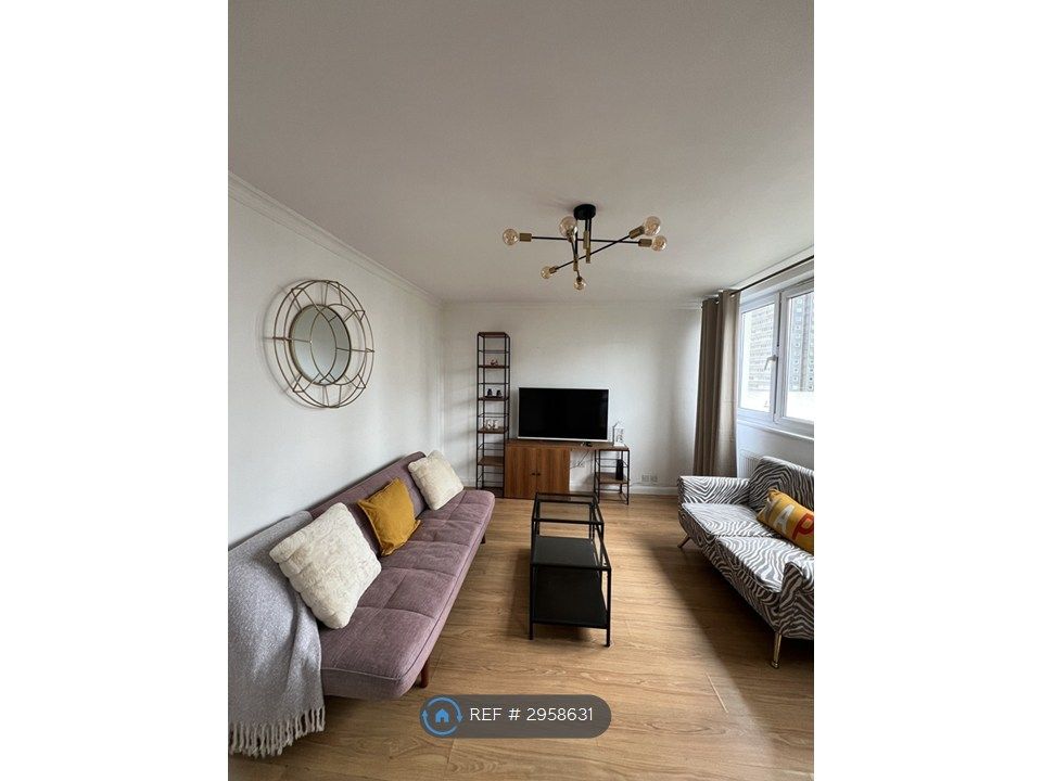 Property photo 1 of 10 Living Room