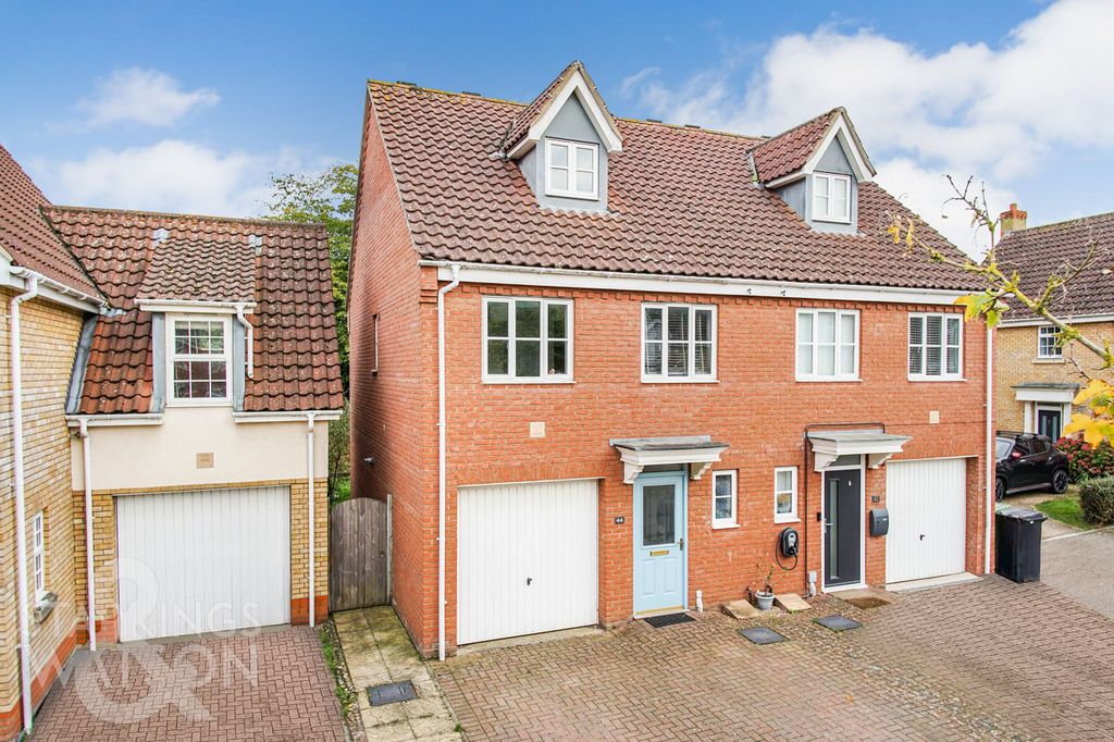 Property photo 3 of 20