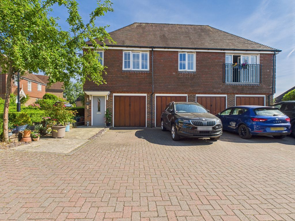 Property photo 1 of 12 Cam02581G0-Pr0126-Still001