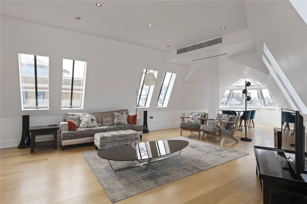 Property photo 1 of 15 Reception Room