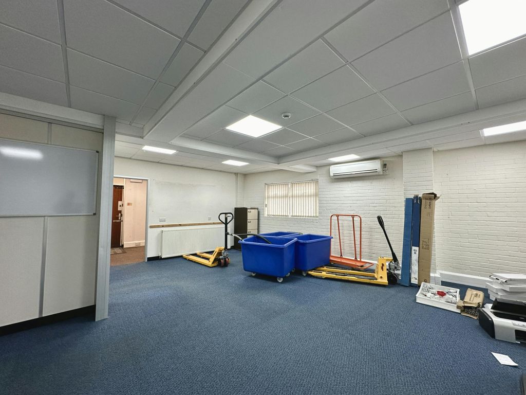 Property photo 2 of 7 Image 3