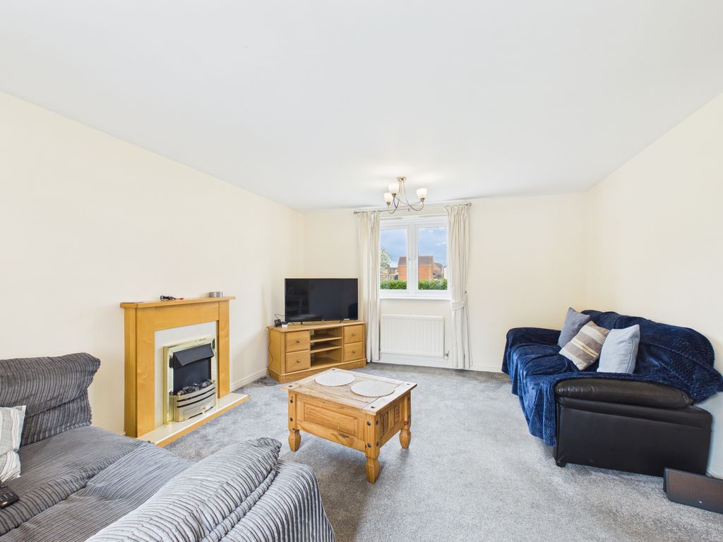 Property photo 2 of 15 Lounge/Diner