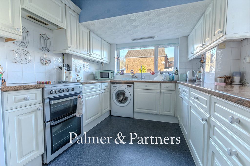 Property photo 3 of 21 Picture No. 05