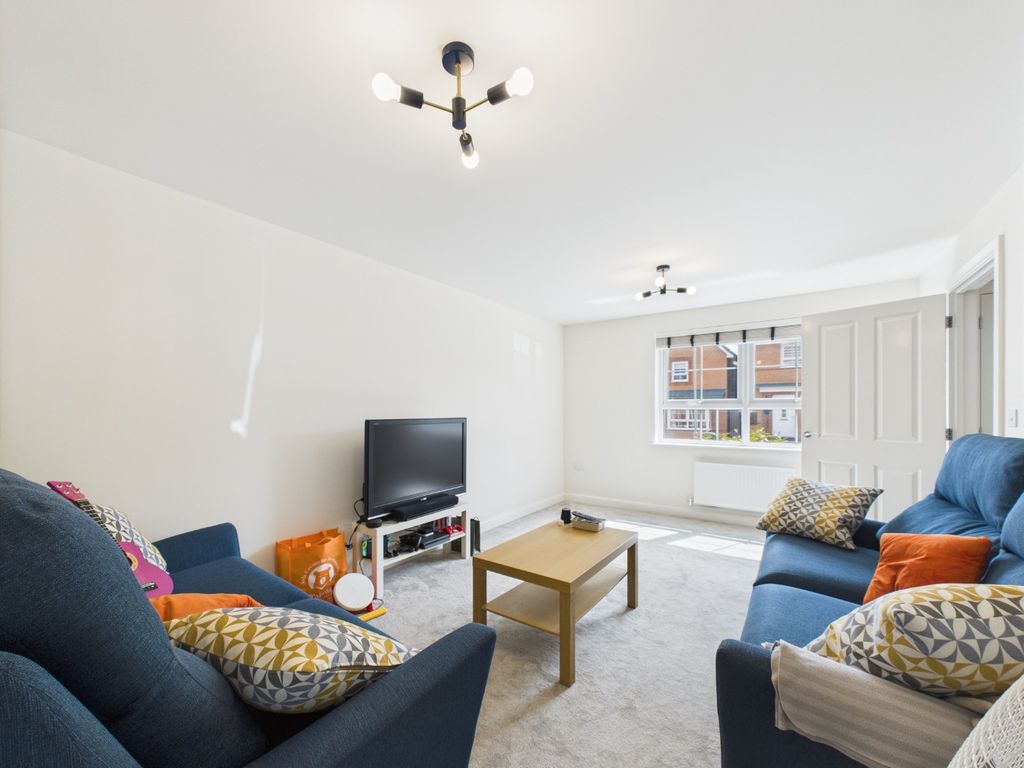 Property photo 3 of 15 4388156