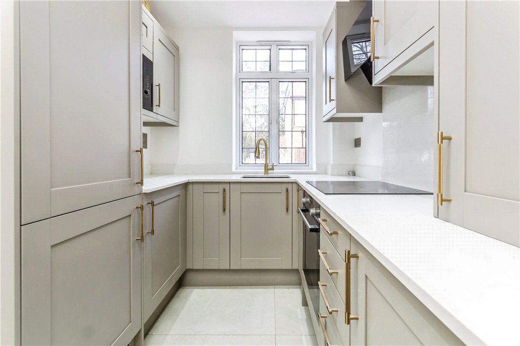 Property photo 2 of 13 Kitchen