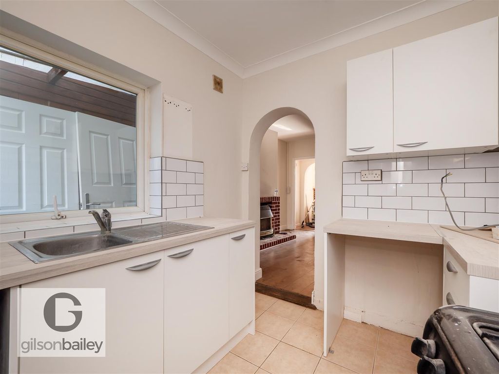 Property photo 3 of 22 122Silverroad-14.Jpg