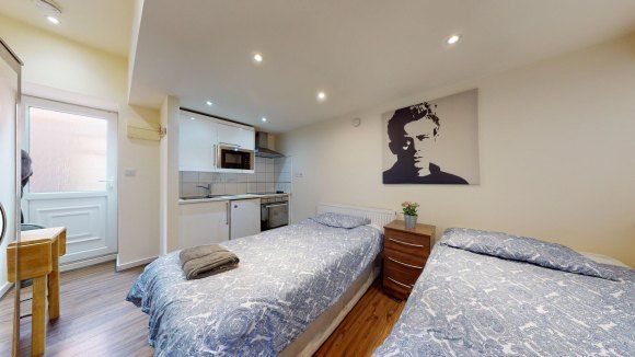 Property photo 2 of 3 09E05714-E1B8-409c-Bf1E-19d2E40c42c2.Jpg