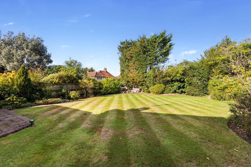Property photo 3 of 17