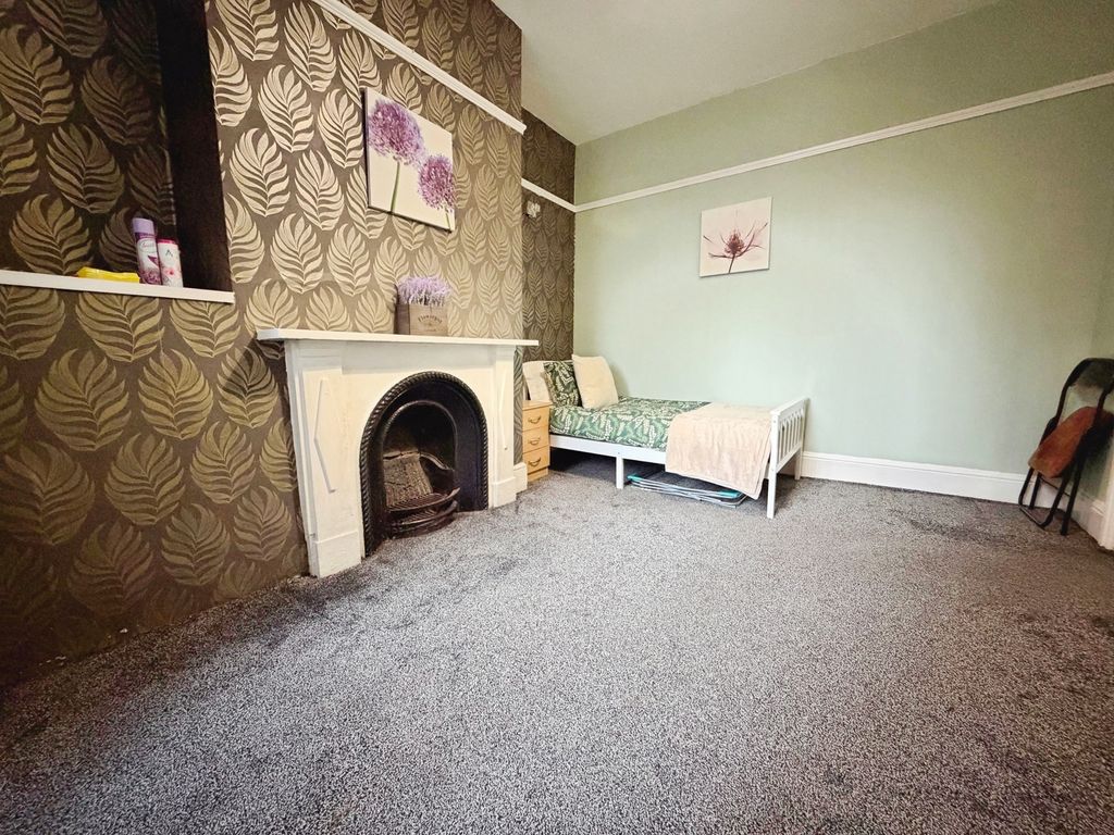 Property photo 2 of 7 Pbox-Img.Jpg