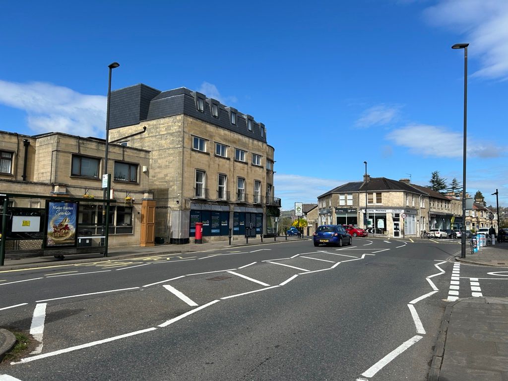 Property photo 3 of 11 Photo 12