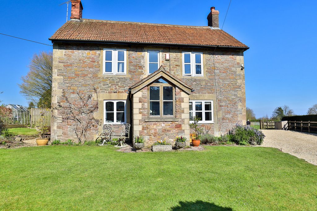 Property photo 1 of 27