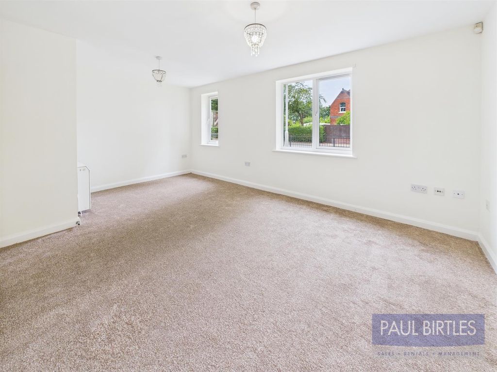 Property photo 2 of 12 Cam04378G0-Pr0168-Still006.Jpg