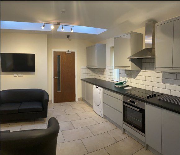 Property photo 1 of 8 8428031.Jpg