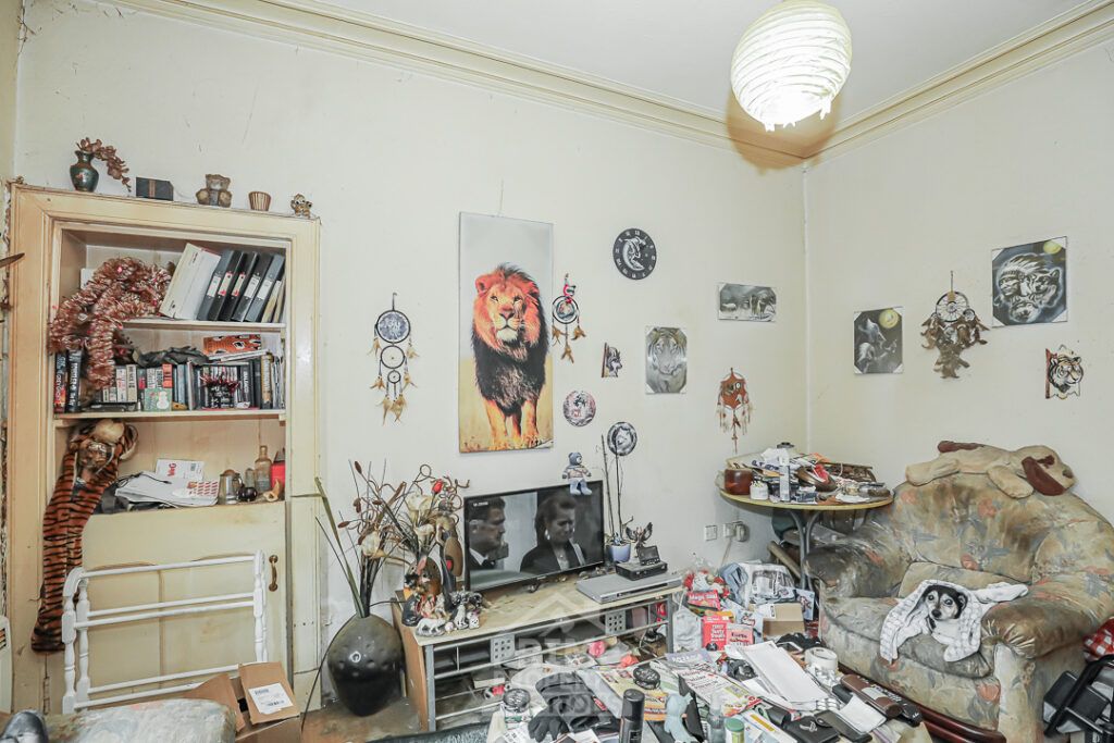 Property photo 3 of 8
