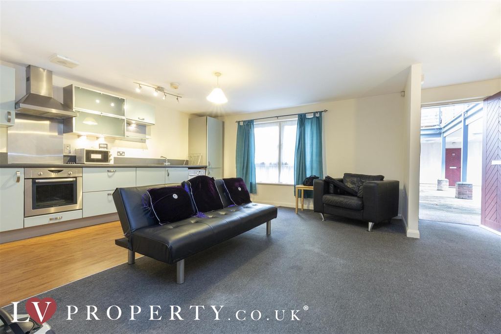 Property photo 3 of 7 N2.Jpg