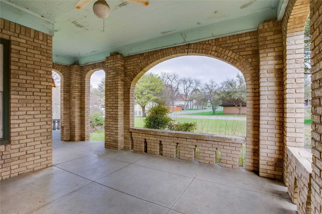 Property photo 3 of 26 <Alttext/>