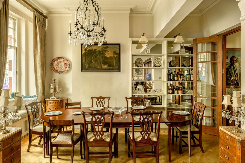 Property photo 3 of 13 Dining Room