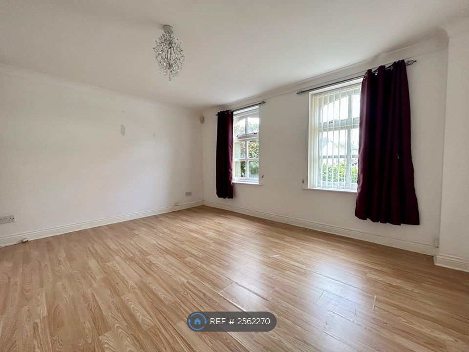 Property photo 3 of 7