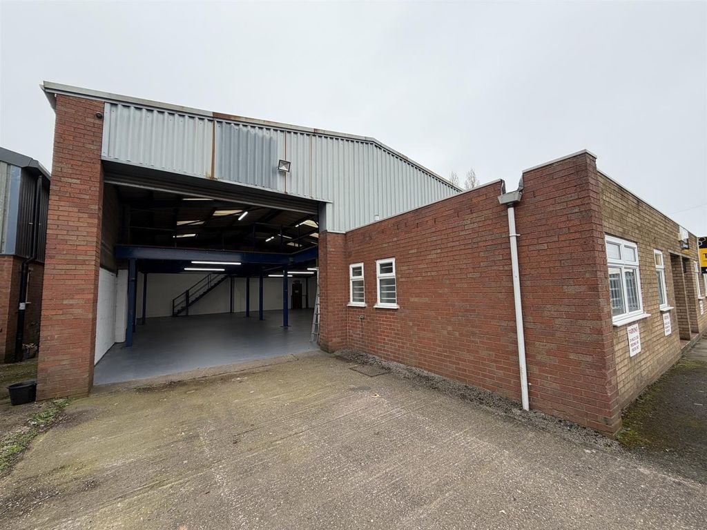 Property photo 1 of 8