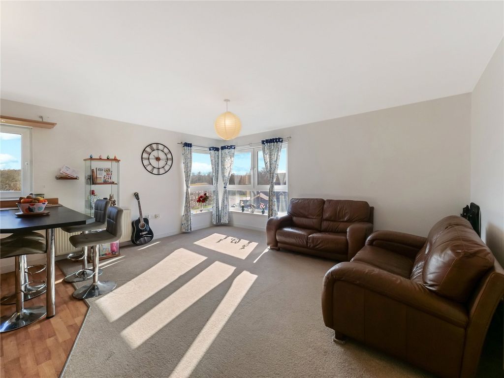 Property photo 3 of 21 Picture No. 07