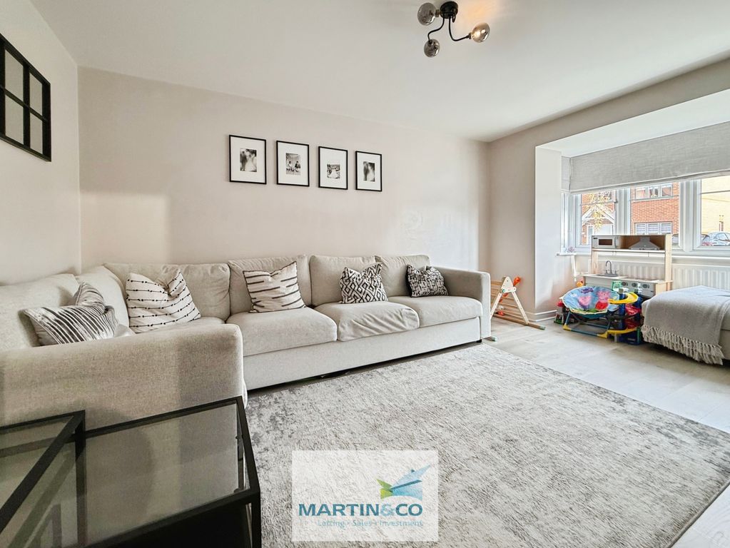 Property photo 2 of 28 3537Cedc--4Fbb-8573-Bce6C3E97956-18674-0000026B537