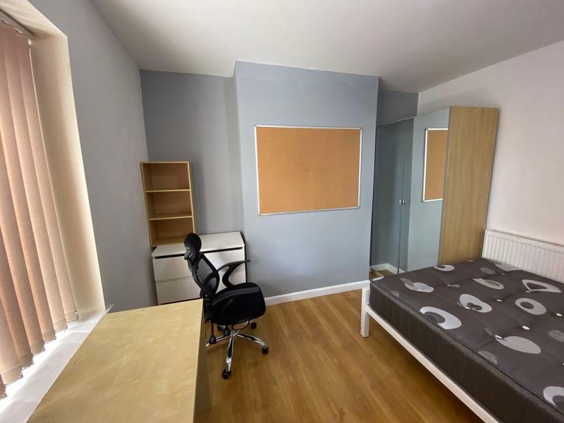 Property photo 1 of 10 Photo 14