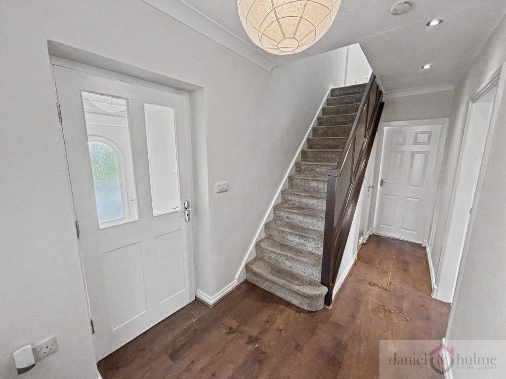 Property photo 3 of 20 Img_9094