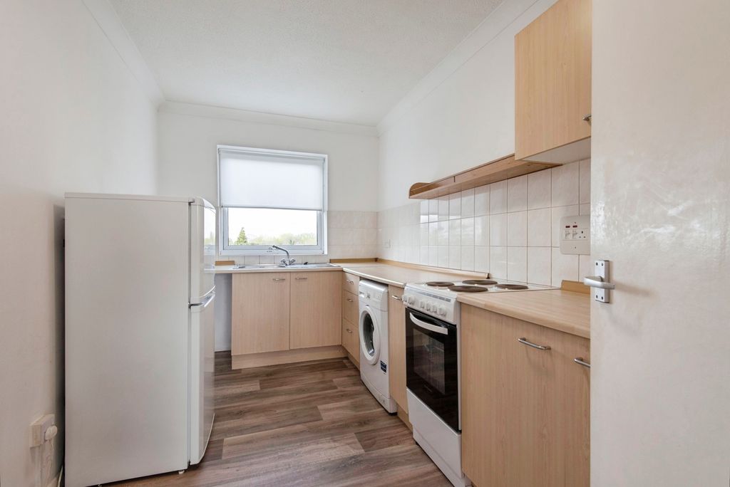 Property photo 3 of 17 Pbox-Img.Jpg