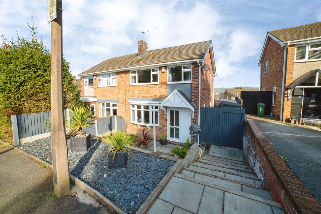 Property photo 1 of 26