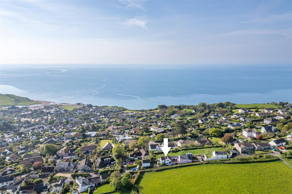 Property photo 2 of 13 Dji_0056-Hdr(Arrow).Jpg