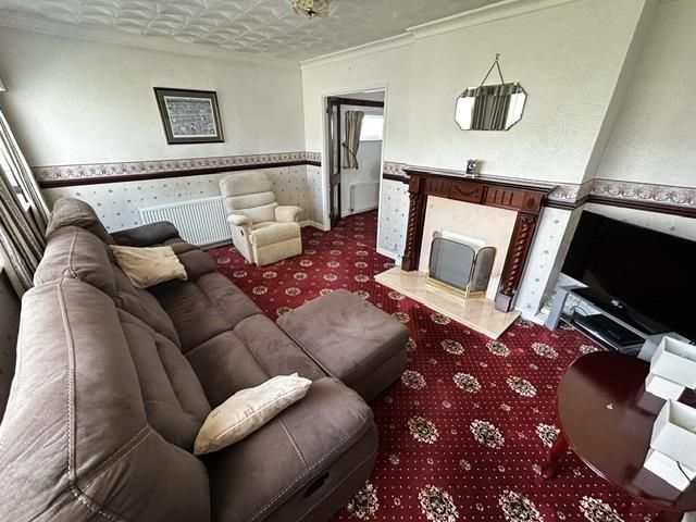 Property photo 2 of 9 Lounge