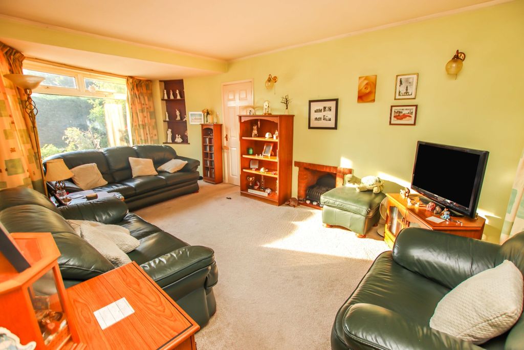 Property photo 3 of 20 5254552